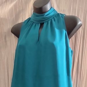Turquoise 100% silk top white house black market XS